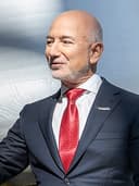 Jeffrey Bezos headshot